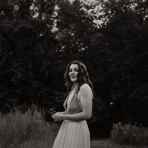 Meet your Posher, Carly - Picture 1 of 1